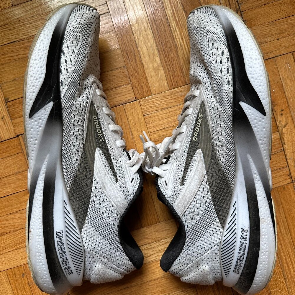 Brooks Adrenaline GTS 24